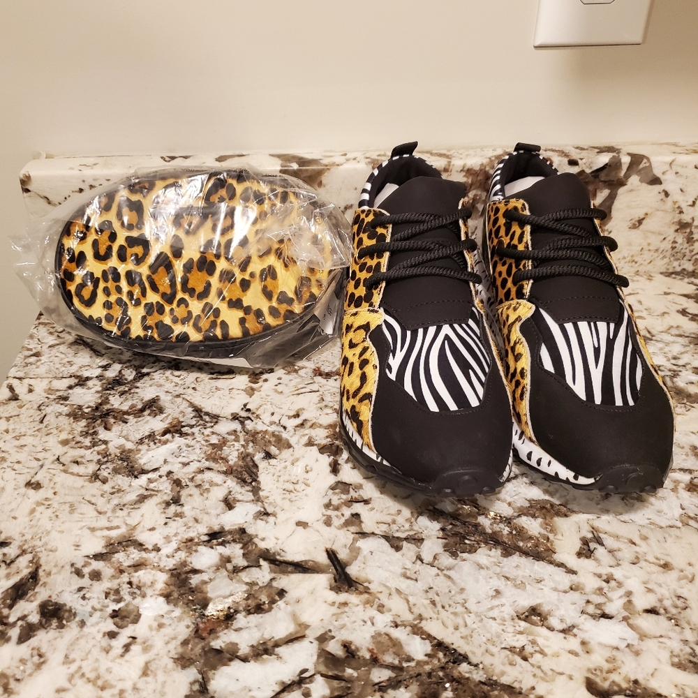 STEVE MADDEN CLIFFS AND ALDO BELT BAG